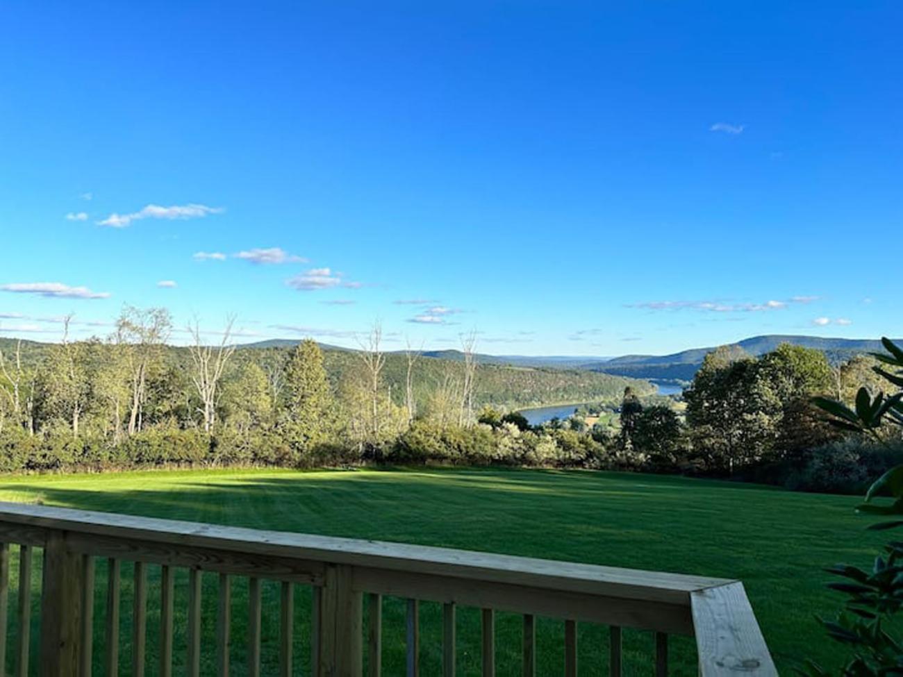 National Geographic Views 7-bdr Holiday home